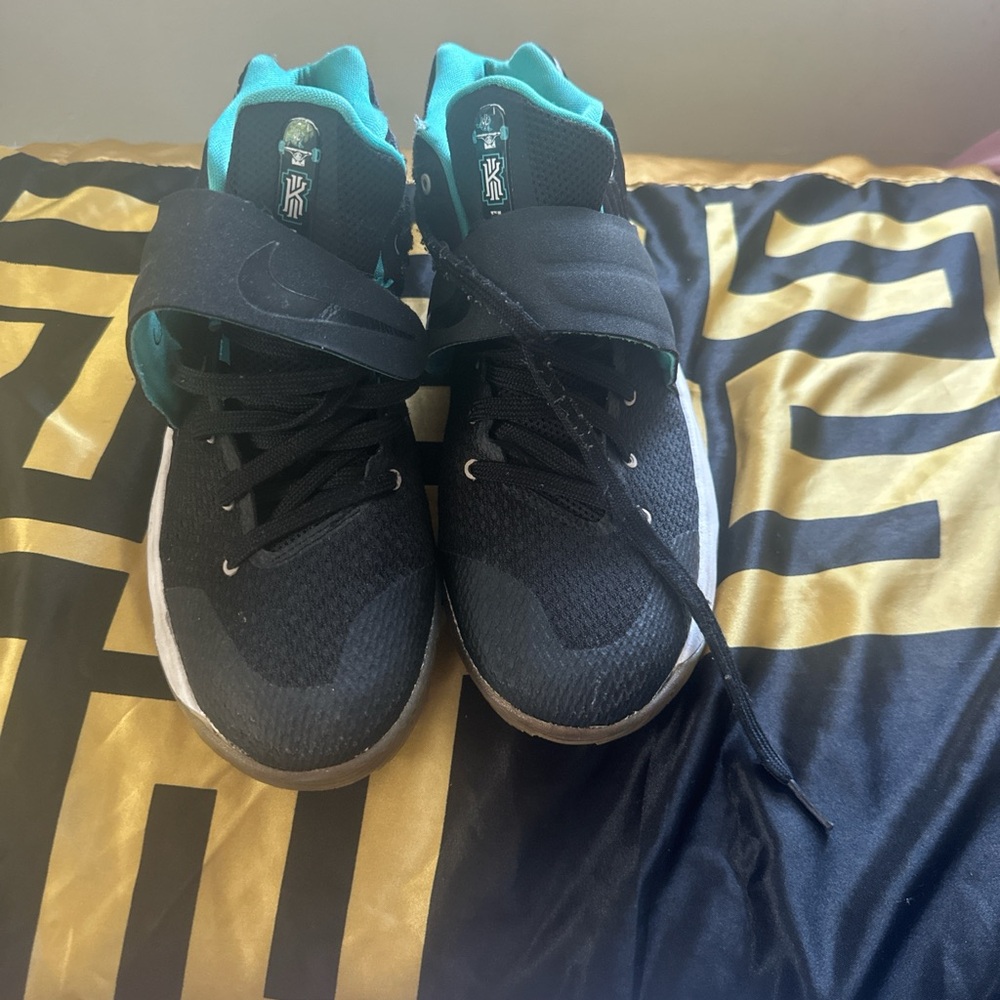 Nike Turquoise and Black Athletic Shoes